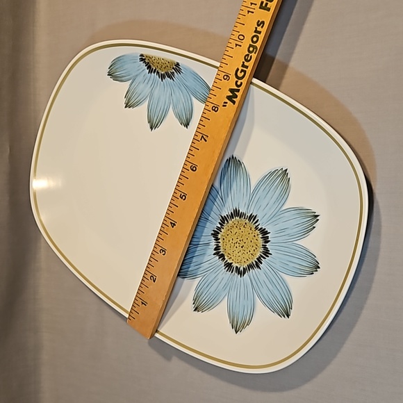New Noritake Up-Sa Daisy 9001 13 3/8" Oval Serving Platter - Picture 9 of 9